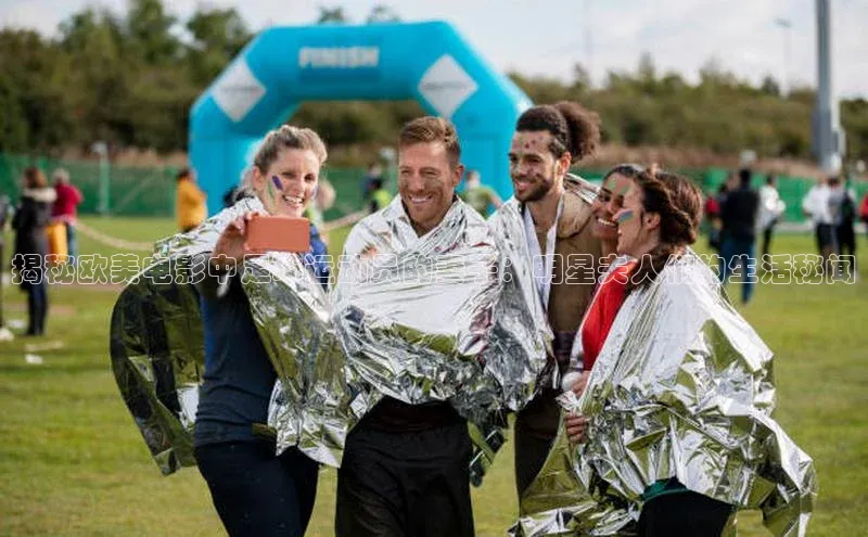 爱游戏体育同程揭秘欧美电影中足球运动员的妻子：明星夫人们的生活秘闻